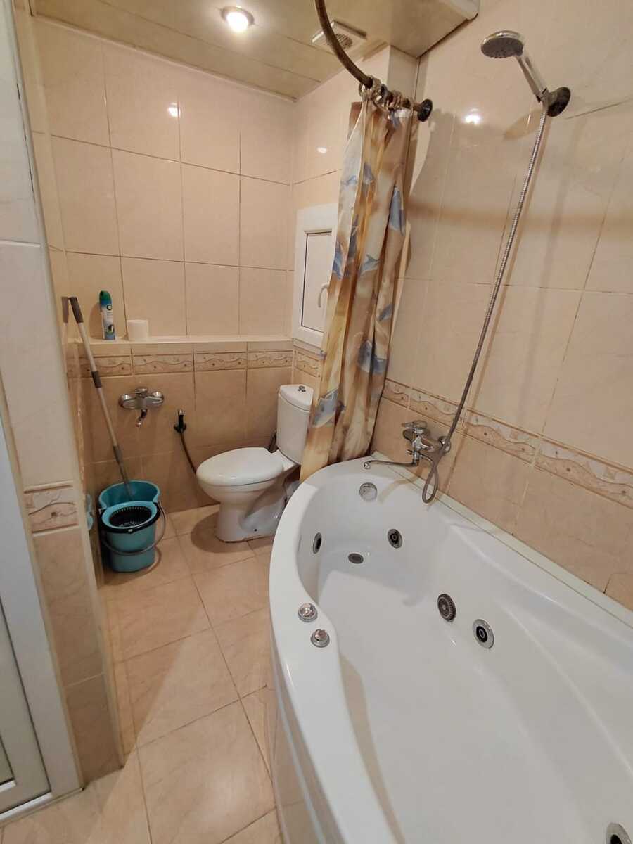 Satılır 4 otaqlı köhnə tikili 100 m² — Mənzil, Bakı (9)