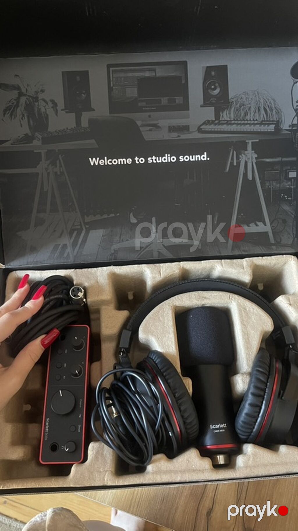 Focusrite Scarlett 4i4 Solo Studio 4th gen - studio dəsti Məzmun — Studiya və konsert üçün, Bakı (4)