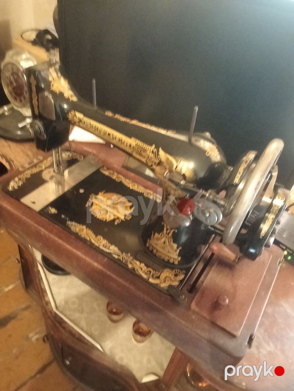 Məhsul: Singer mexaniki tikiş maşını (antique model) Xüsusiyyətlər — Digər, Bakı (4)