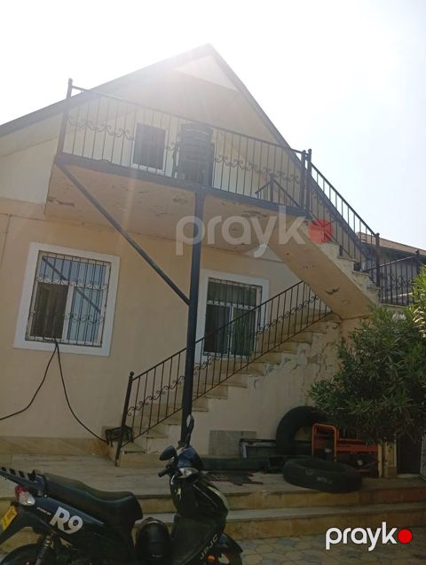 Satılır 5 otaqlı həyət evi/bağ evi 150 m² — Bakı