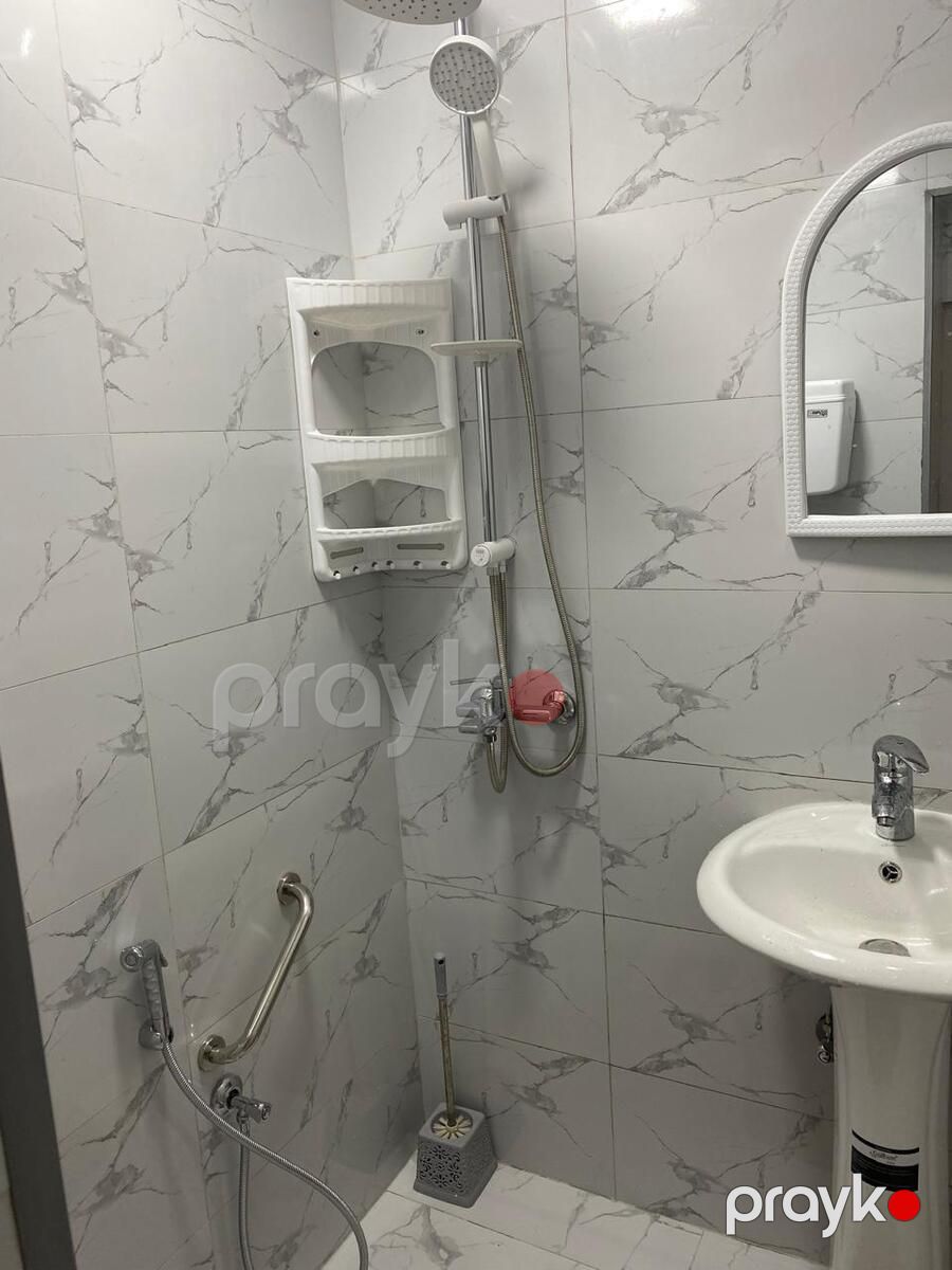 Satılır 9 otaqlı köhnə tikili 100 m² — Mənzil, Bakı (9)