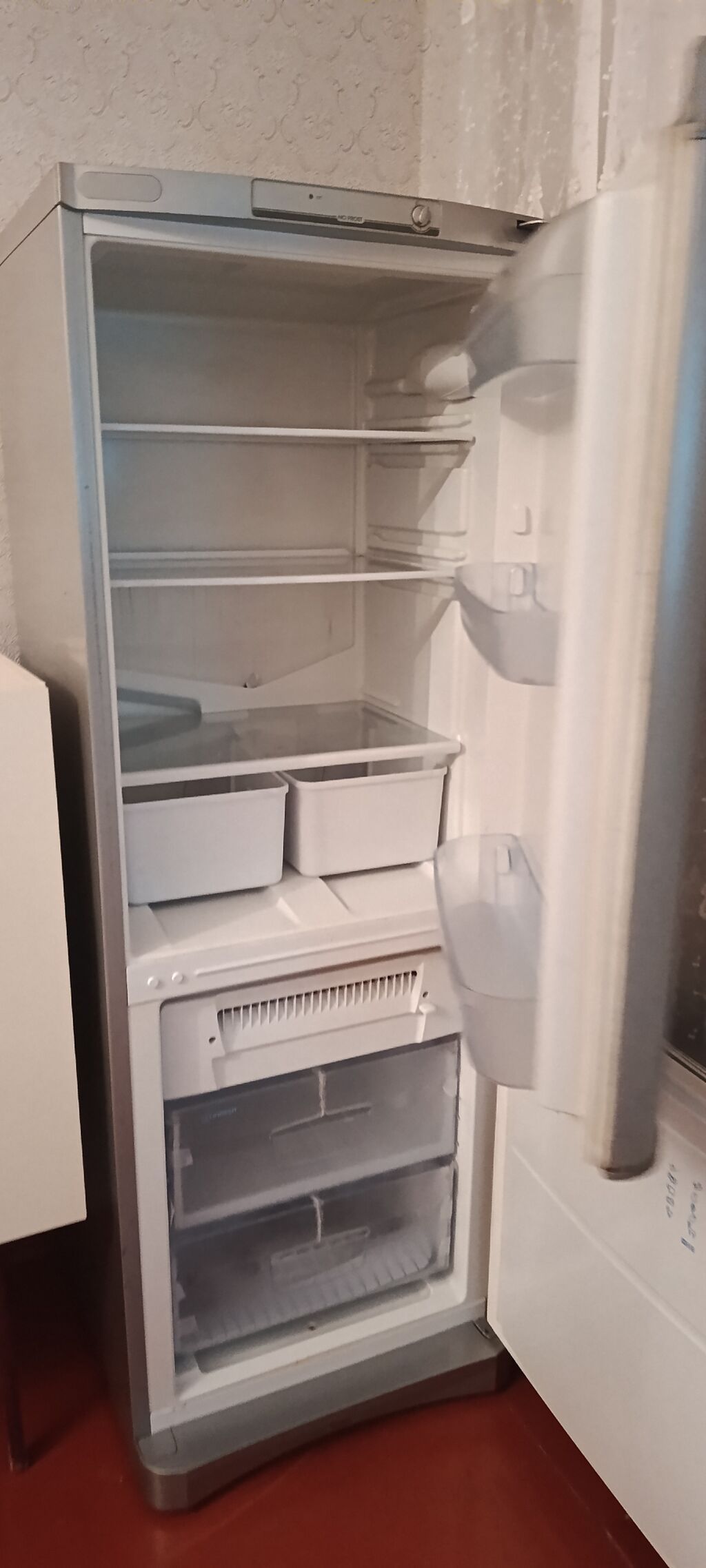 İşlənmiş 2 qapılı Indesit Soyuducu Satılır, rəng - Gümüşü — Soyuducular, Sumqayıt (7)