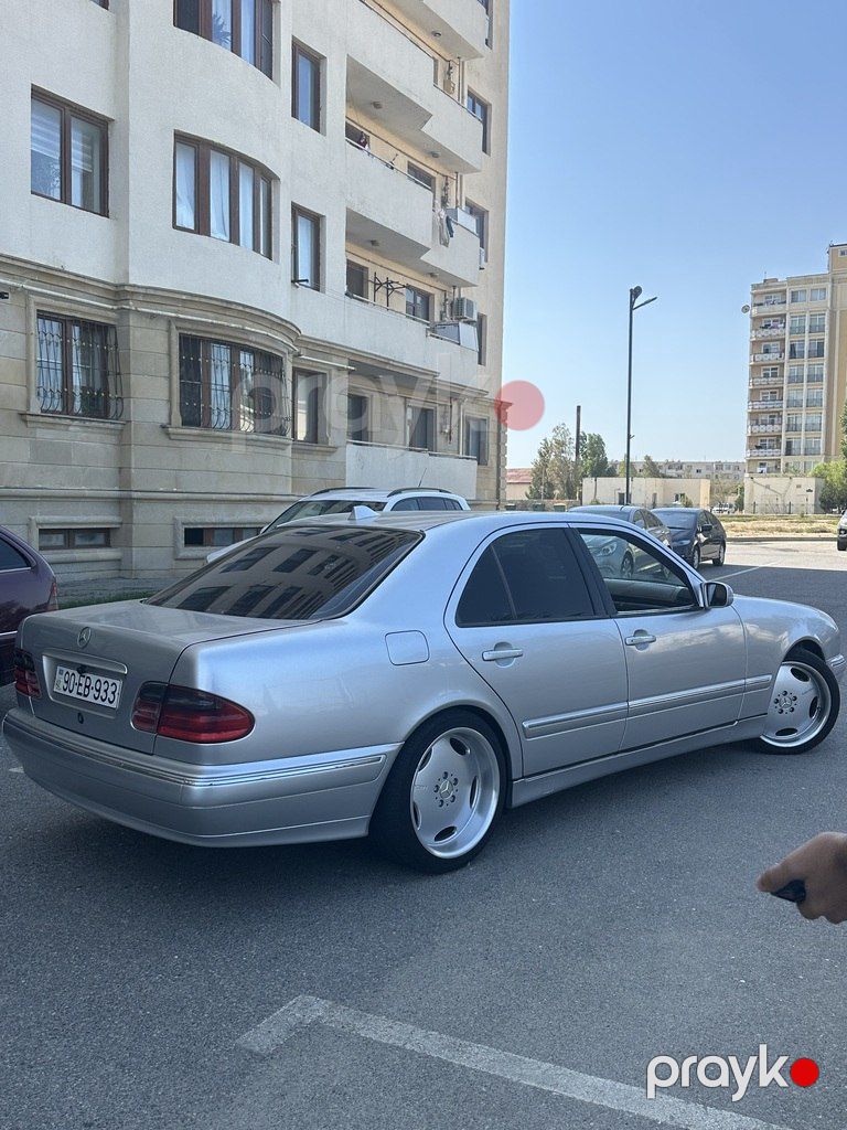 Mercedes E 320, 3.2 L, 2001 il, 287 000 km — Avtomobillər, Bakı (5)