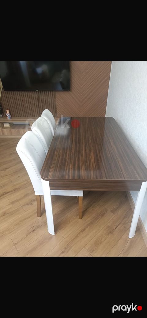 Masa desti 6oturacaq 200azn Bineqedi 1060 leli — Digah