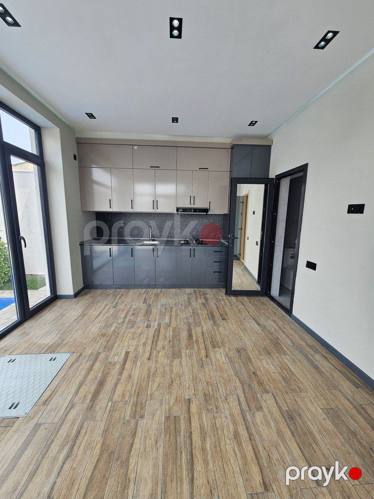 Satılır 4 otaqlı həyət evi/bağ evi 160 m² — Ev, villa, Bakı (9)