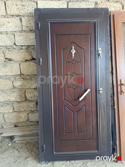 Seyf qapı — Bakı