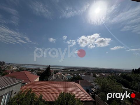 Satılır 5 otaqlı həyət evi/bağ evi 300 m² — Bakı