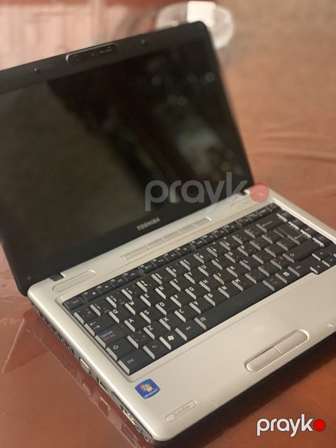 Noutbuk Toshiba — Gəncə