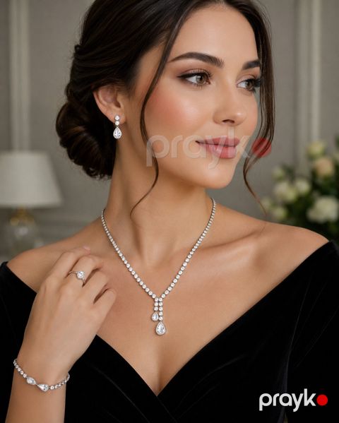 Premium Zirkon Daşlı Lüks Zinət Dəsti Boyunbağı, Sırğa, Üzük və Bilərzik Dəsti, Parlaq Gümüş Rəng Xanım Aksesuarı, Xüsusi Günlər üçün Elegant Hədiyyə Seti — Bakı
