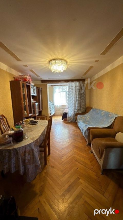 Satılır 2 otaqlı köhnə tikili 45 m² — Bakı