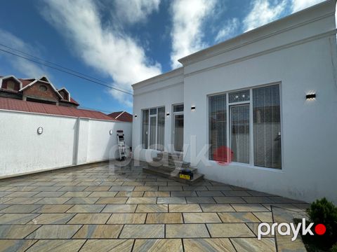 Satılır 4 otaqlı həyət evi/bağ evi 160 m² — Bakı