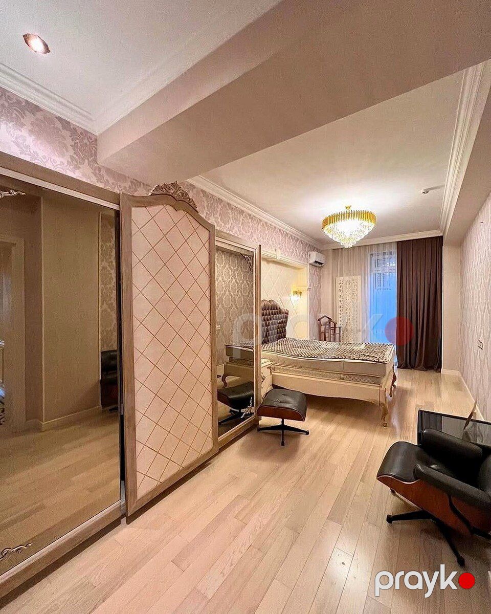 Satılır 4 otaqlı yeni tikili 220 m² — Mənzil, Bakı (7)