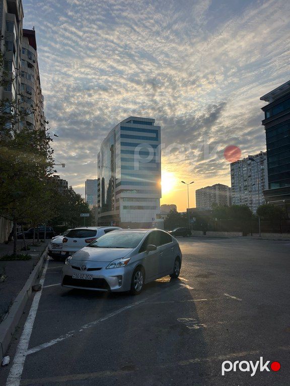 Toyota Prius, 1.8 L, 1.3 kWh, 2010 il, 402 336 km — Avtomobillər, Bakı (2)