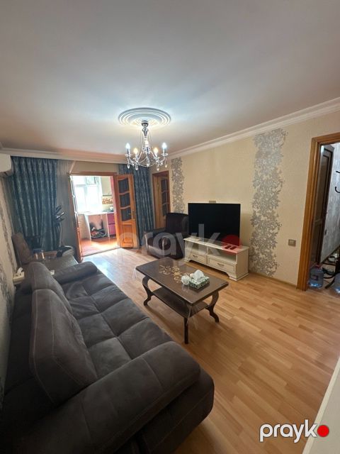 Satılır 2 otaqlı köhnə tikili 55 m² — Bakı