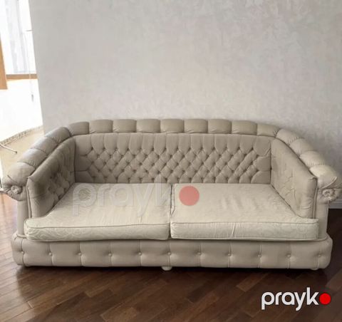 Klassik üslubda yumşaq mebel dəsti - Tərkibi: 1 geniş divan, 2 ədəd — Bakı