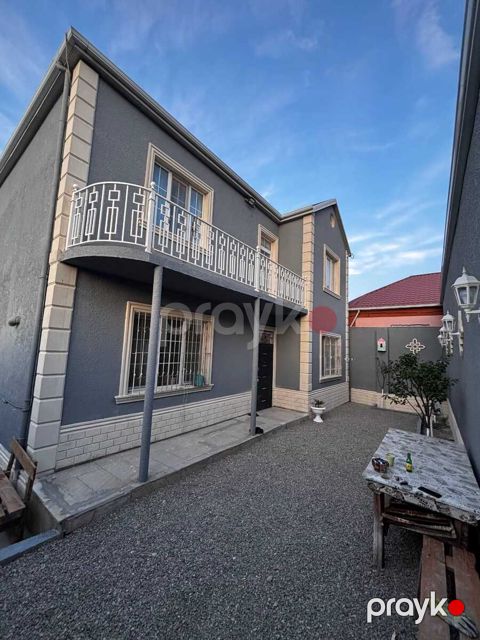 Satılır 6 otaqlı həyət evi/bağ evi 140 m² — Bakı
