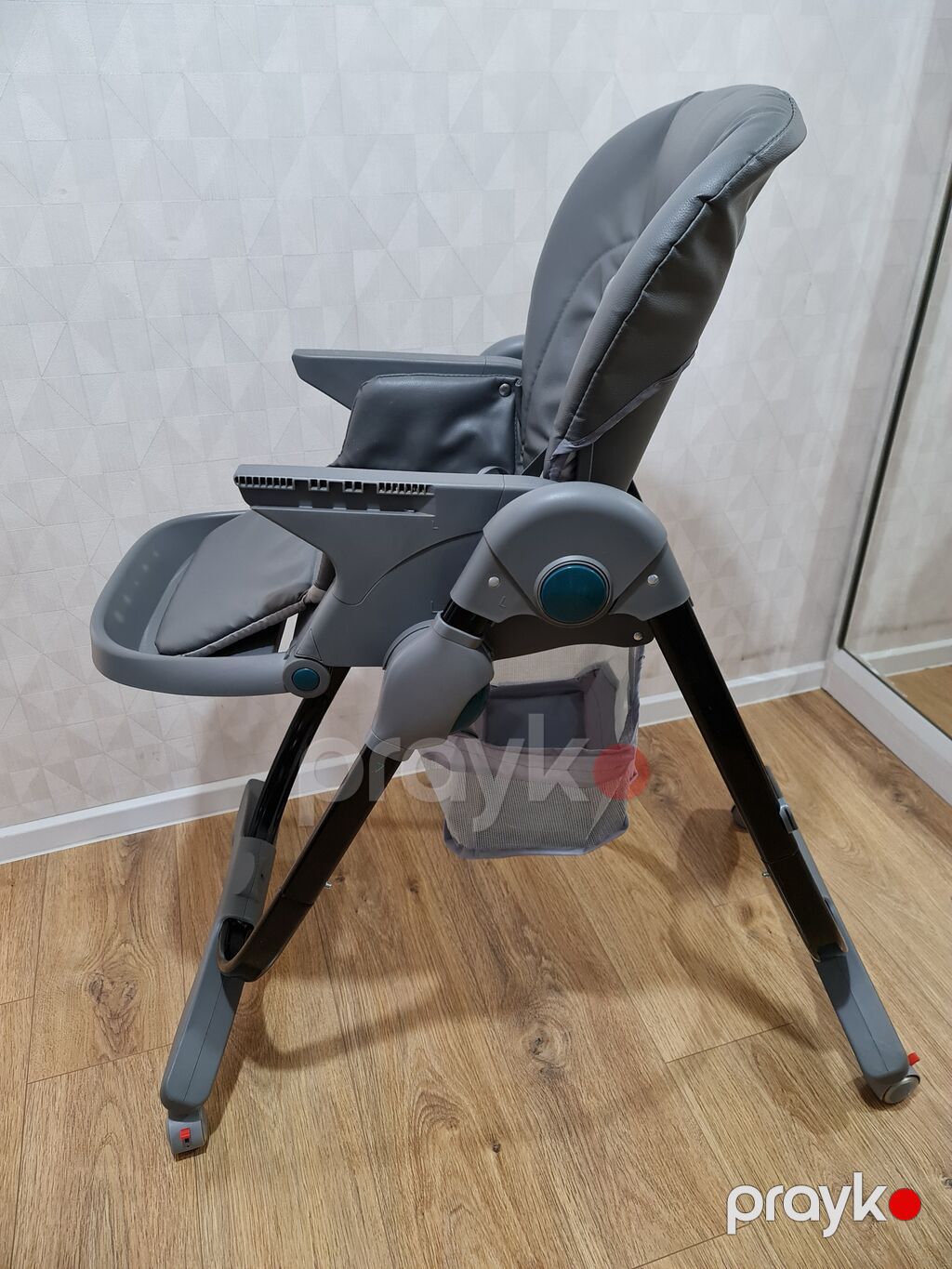 Genis hem oturacaq, hem yataq variantli usaq oturacagi. Cirigi — Qidalandırma stulları, Bakı (5)