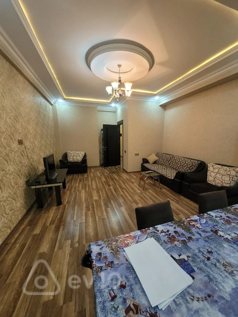 2 otaqlı mənzil, 80 m², Qara Qarayev metrosu — kirayə — Bakı