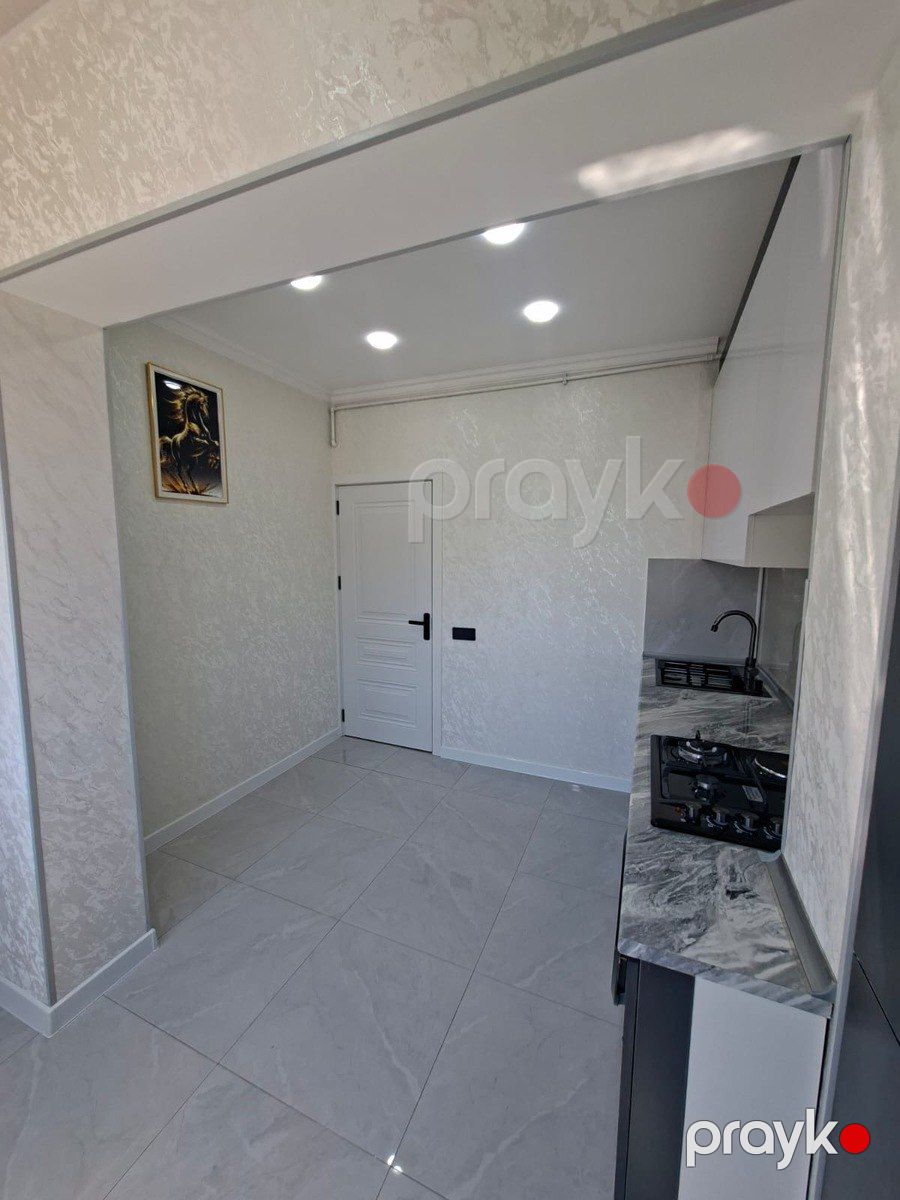 Satılır 2 otaqlı köhnə tikili 70 m² — Mənzil, Bakı (8)
