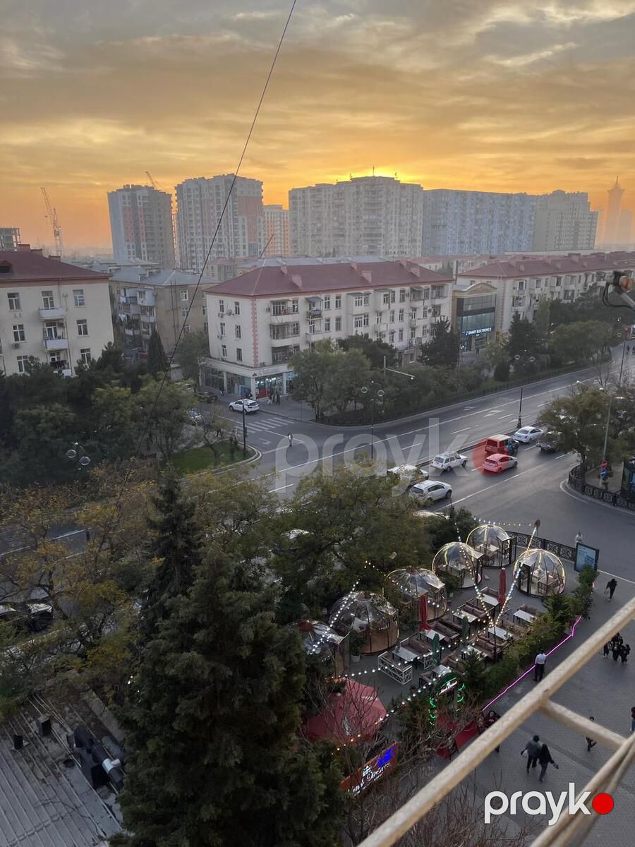 Satılır 5 otaqlı köhnə tikili 110 m² — Mənzil, Bakı (11)