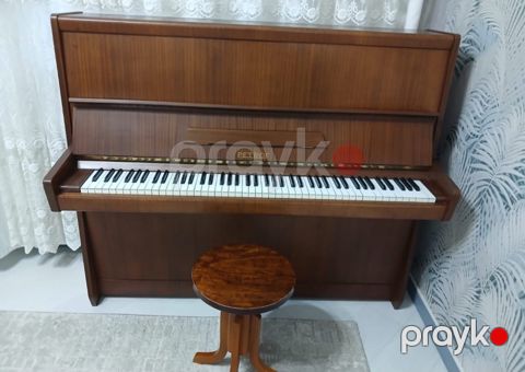 Piano Petrof — Bakı
