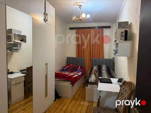 Satılır 2 otaqlı köhnə tikili 58 m² — Bakı