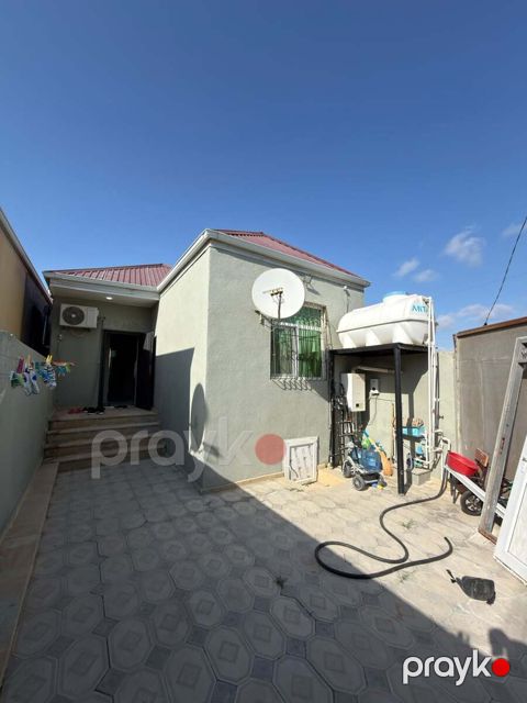 Satılır 3 otaqlı həyət evi/bağ evi 80 m² — Bakı