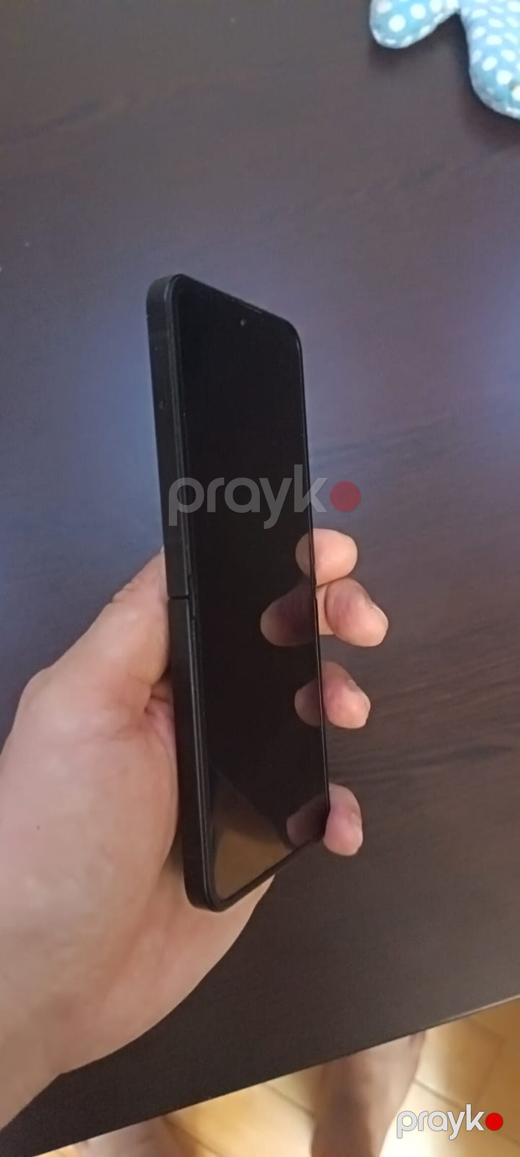 Samsung Galaxy Z Flip7 FE, rəng - Qara, Barmaq izi — Samsung, Bakı (6)