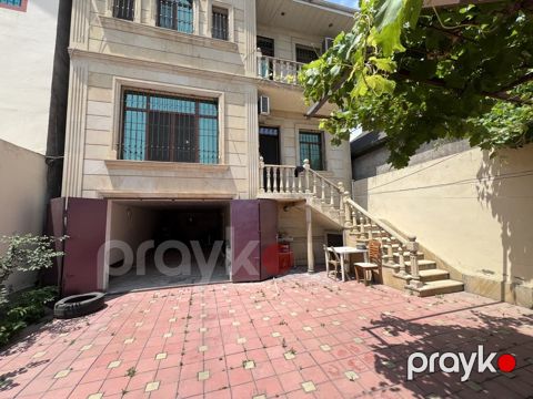 Satılır 5 otaqlı həyət evi/bağ evi 180 m² — Bakı