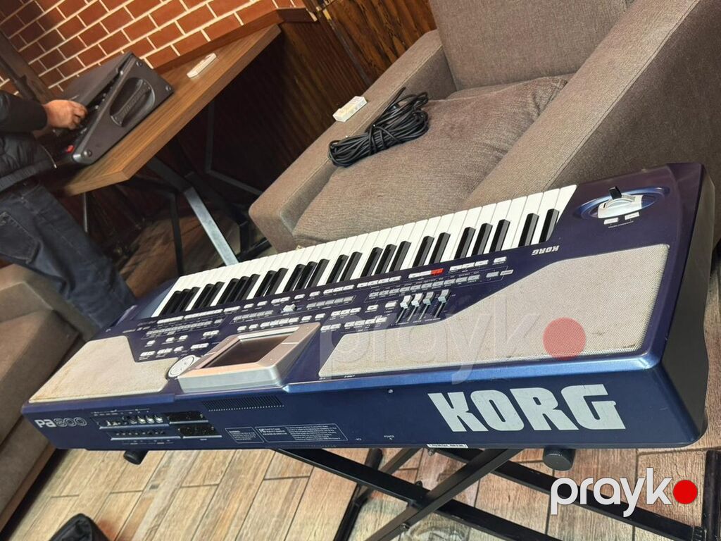 Korg Pa800 2ci versiya 256ram real alicilar elaqe saxlasin — Pianino və digər klaviş alətləri, Bakı (3)