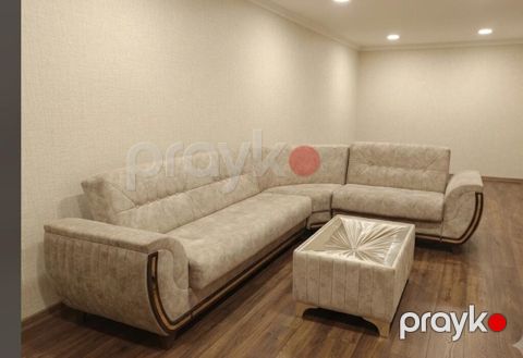 Divan satilir pufik daxil Olcu 280x215. *Qiymeti 530 Azn* Unvan — Bakı