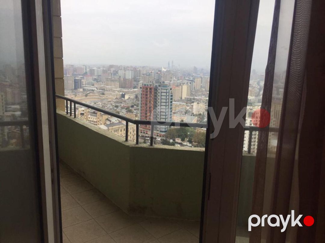 Satılır 5 otaqlı yeni tikili 300 m² — Mənzil, Bakı (9)