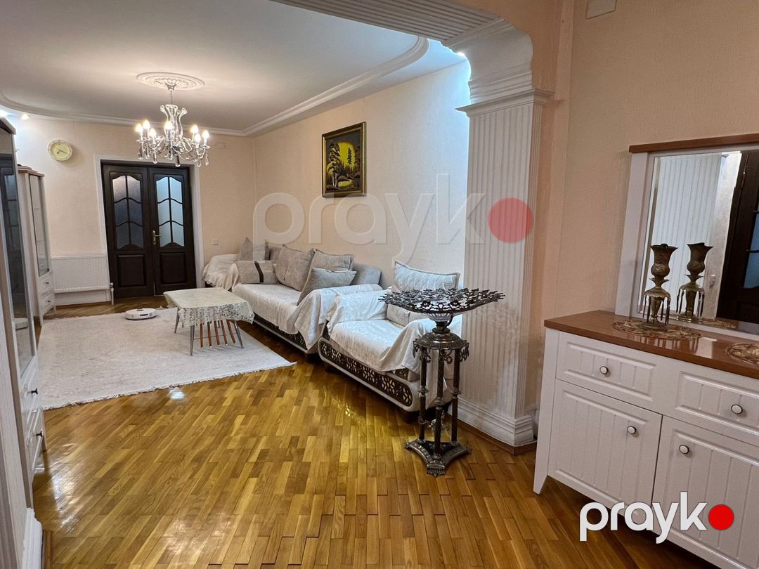 Satılır 4 otaqlı köhnə tikili 125 m² — Mənzil, Bakı (2)