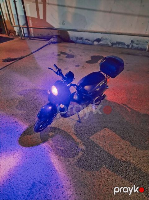 Model: Volta V52 skuter Əla Vəzyet də .Real aliciya ustun də kask da — Bakı
