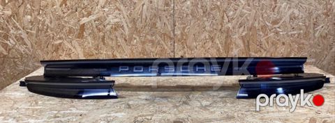 "Porsche Taycan" stop işıqları — Bakı