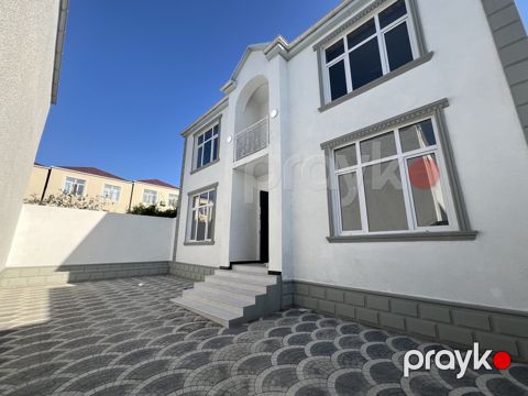 Satılır 5 otaqlı həyət evi/bağ evi 180 m² — Bakı
