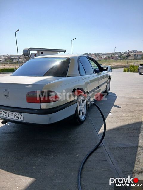 Opel Omega, 1995 il — Bakı