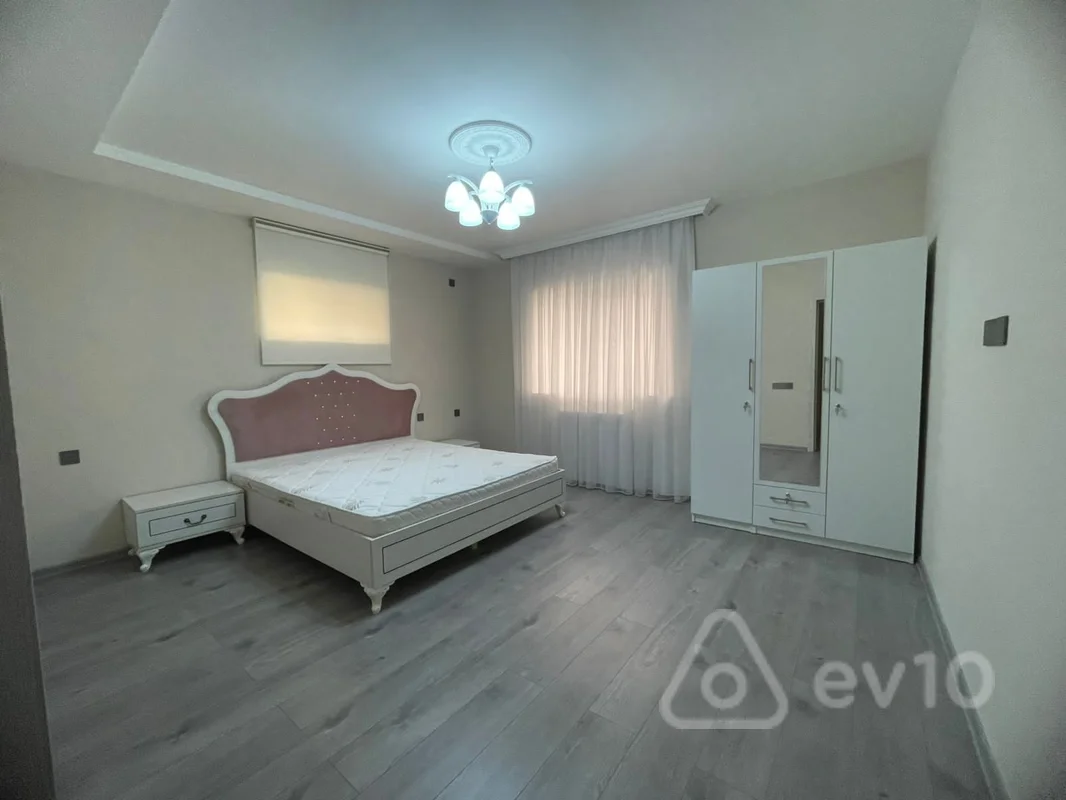 5 otaqlı həyət evi, 300 m², Səbail ray. Badamdar qəs. — kirayə — Ev, villa, Bakı (8)