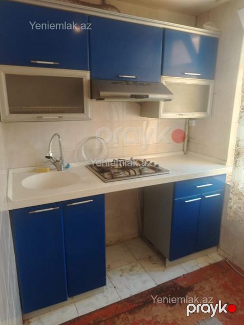 Satılır 3 otaqlı Bina evi menzil (Köhnə tikili), 70 m², 1-ci mikrorayon — Sumqayıt