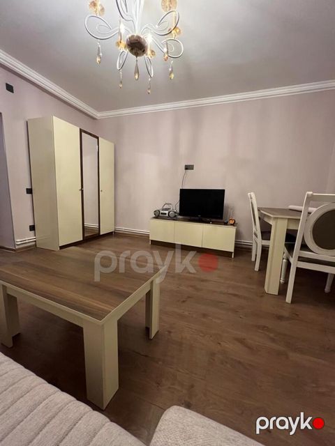 İcarəyə verilir 2 otaqlı köhnə tikili 50 m² — Bakı
