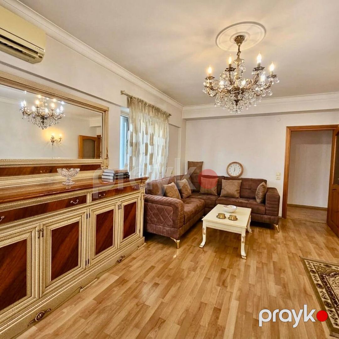 Satılır 2 otaqlı köhnə tikili 60 m² — Mənzil, Bakı (2)