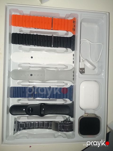 Smart Watch üslubunda ağıllı saat dəsti Dəst tərkibi: - Ağıllı saat