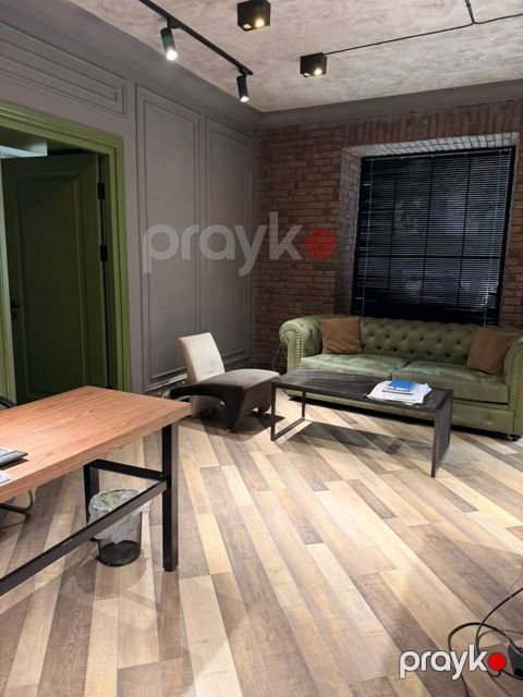İcarəyə verilir obyekt 103 m² — Bakı