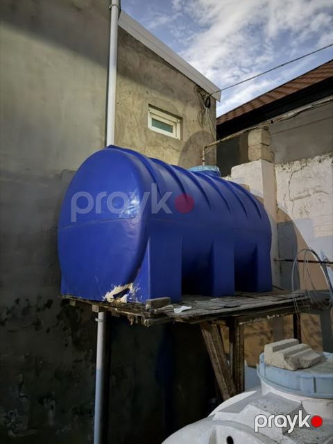 Bak, Plastik, 2000 l l, İşlənmiş, Ünvandan götürmə, Ödənişli çatdırılma — Bakı