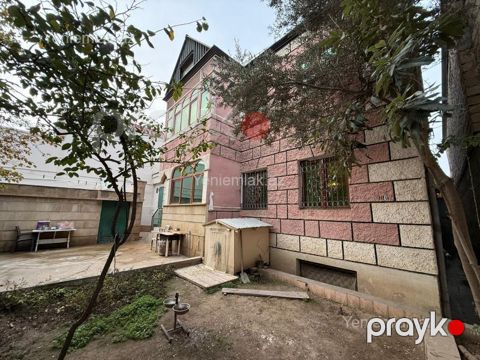 Satılır 8 otaqlı Həyət evi / Villa, 450 m², Binəqədi rayonu — Bakı
