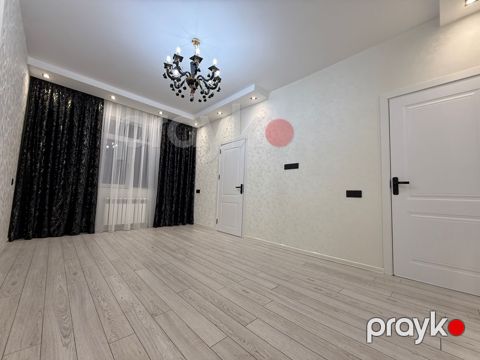 Satılır 2 otaqlı köhnə tikili 76 m² — Bakı