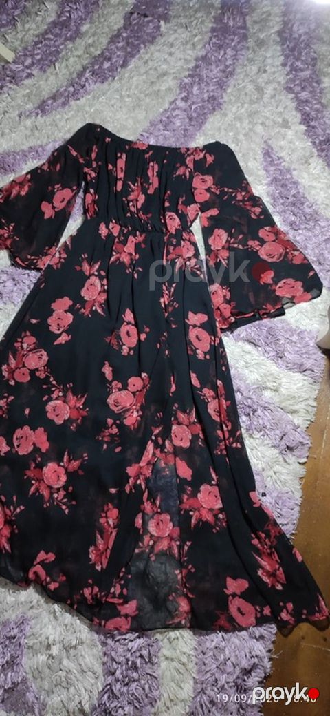 Qadın geyimləri paketi 1) Qara fon üzərində qırmızı floral printli — Bakı