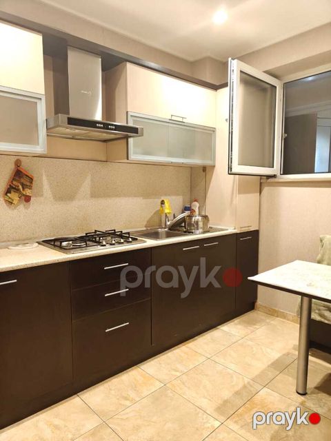 İcarəyə verilir 2 otaqlı köhnə tikili 50 m² — Bakı