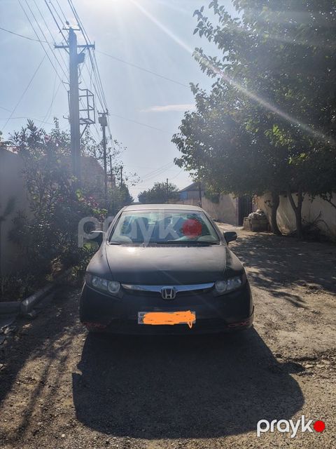 Honda Civic, 1.3 L, 0.9 kWh, 2005 il, 400 000 km — Bakı