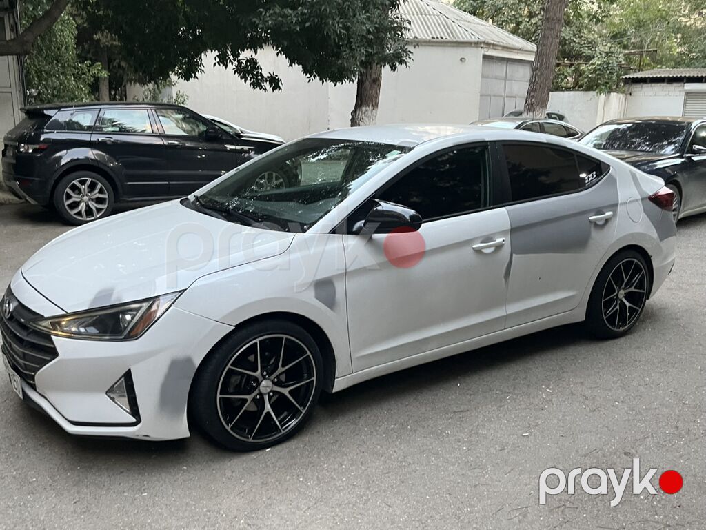 Hyundai Elantra sedan – ağ mirvari Barter nivaya ustunluk. Verilir — Avtomobillər, Bakı (5)